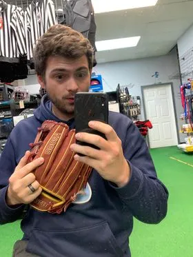 BB GLOVE WILSON GOTM Nov. A2000 1975 11.75" BS22 Brick Red 7 BB GLOVE WILSON GOTM Nov. A2000 1975 11.75" BS22 Brick Red - Image 5