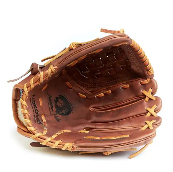 Nokona Walnut Series 12.5" - Softball Glove 5 Nokona Walnut Series 12.5" - Softball Glove - Image 3